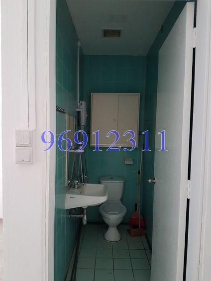 Eastwood Centre (D16), Retail #157829802